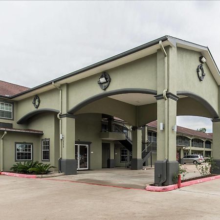 Quality Inn & Suites Bridge City Orange Exterior foto